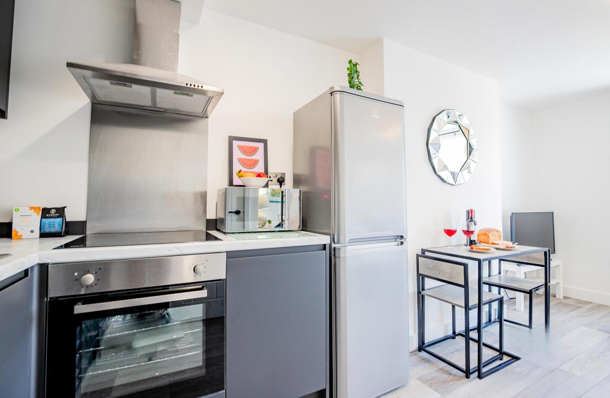 Host & Stay - Croydon Road Apartments Кейтерхэм Экстерьер фото