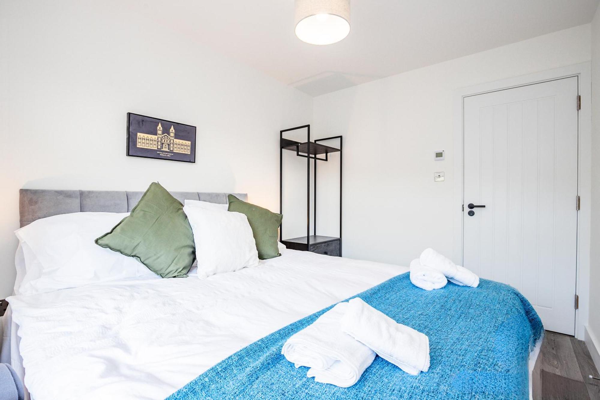 Host & Stay - Croydon Road Apartments Кейтерхэм Экстерьер фото