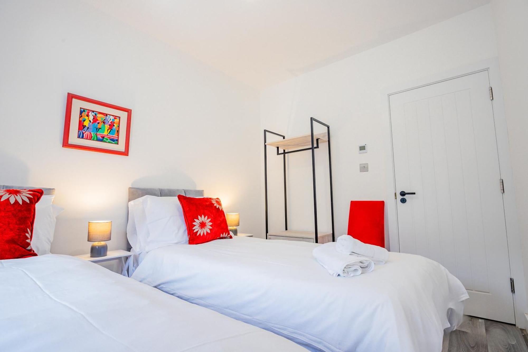 Host & Stay - Croydon Road Apartments Кейтерхэм Экстерьер фото