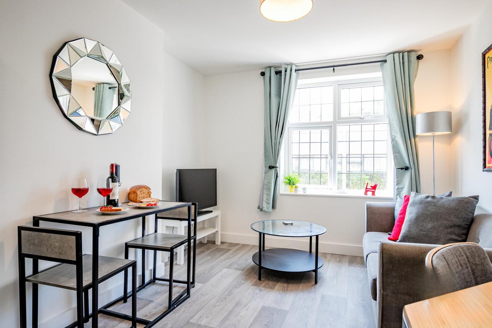 Host & Stay - Croydon Road Apartments Кейтерхэм Экстерьер фото