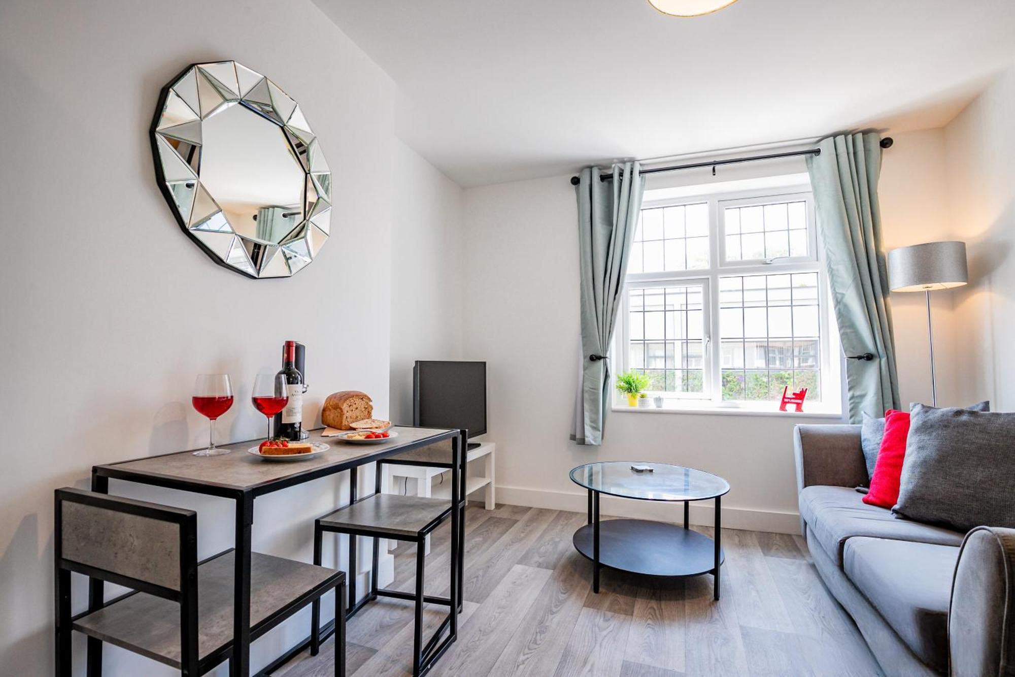 Host & Stay - Croydon Road Apartments Кейтерхэм Экстерьер фото